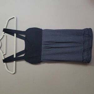Lululemon top size 6